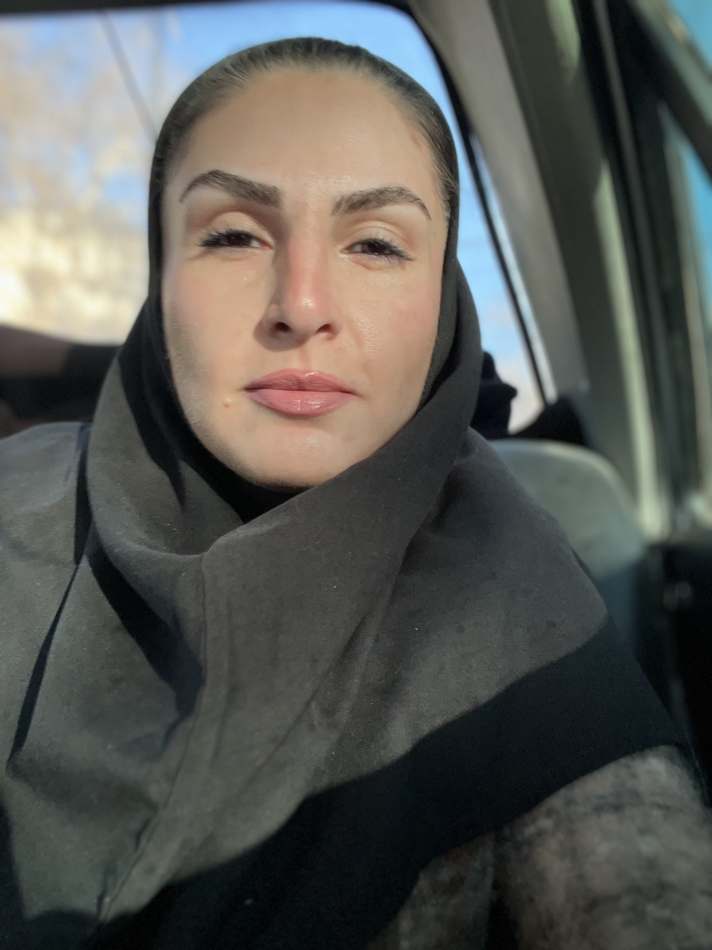 دکتر الناز منصوری