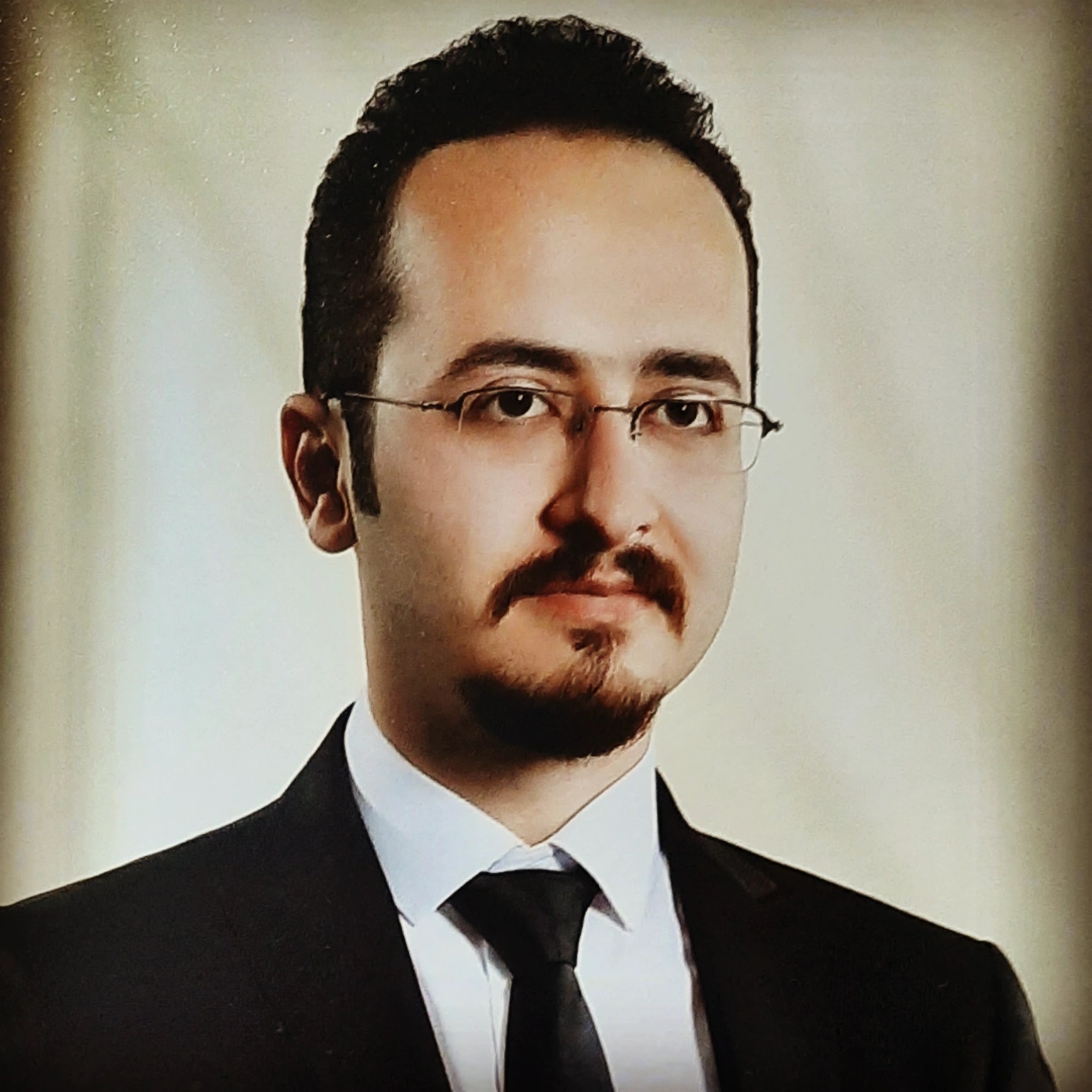 دکتر سینا دژم پور