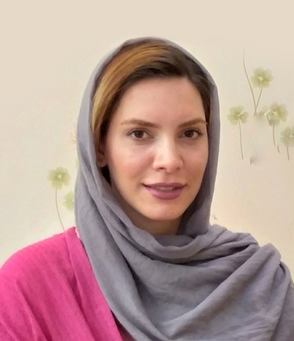 ثنا احمدی